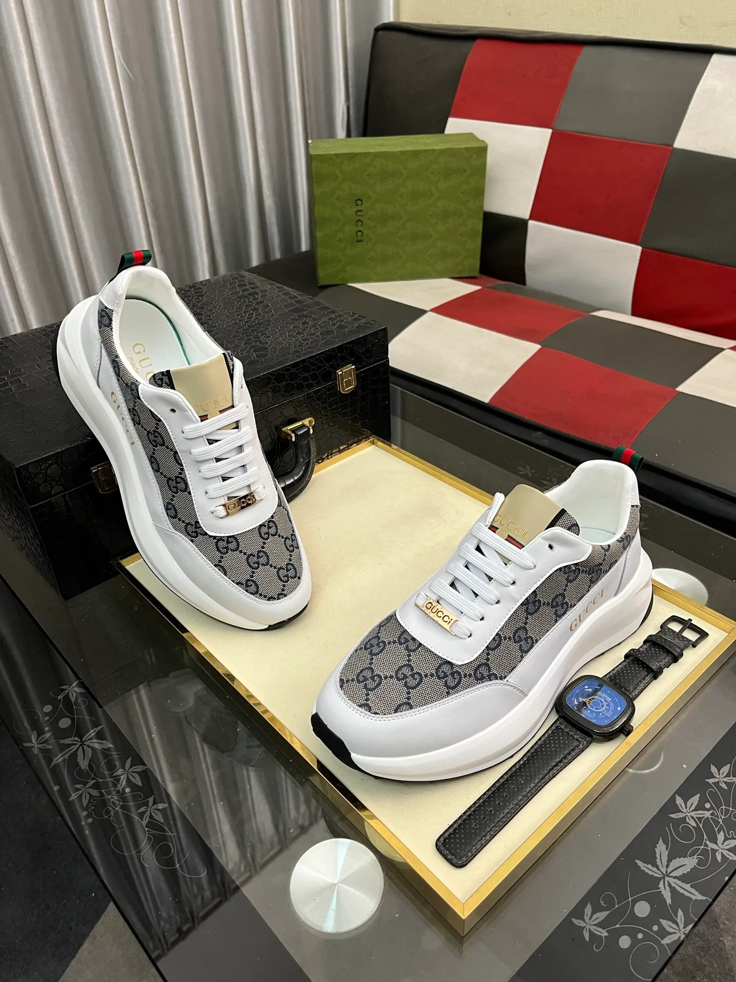 Men's Men's Shoes💰440⌚️⌚️【GUCCI】Gucci men's latest white shoe series casual shoes! The official website is built 1:1. Upper: Made of imported cowhide, with electric embroidery ➕Inner lining: Made of high-quality first-layer pigskin, soft and comfortable. Picky material selection and exquisite workmanship give you the best enjoyment. Size: 38-444️⃣Colors available